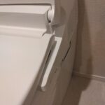 【TOTOウォシュレット】便座の付け根が割れると動かなくなる！便座交換で解決