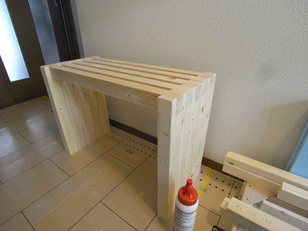 2x4材で、椅子兼テーブルをオーダー寸法で作成|横浜市